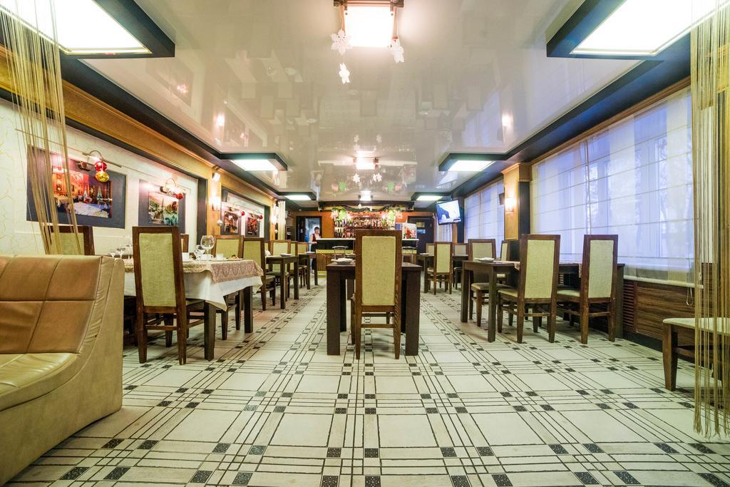 Amaks Vizit Hotel ホメリ エクステリア 写真