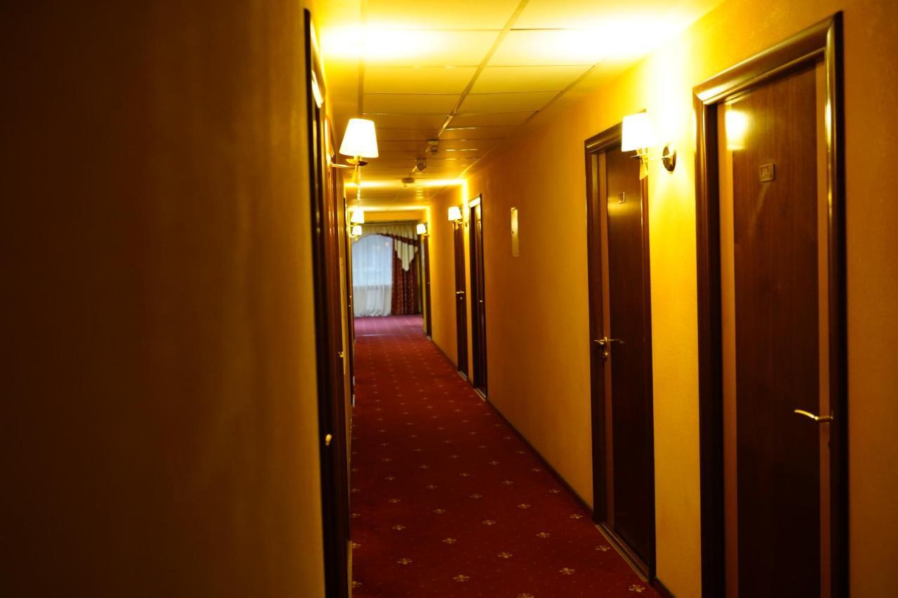 Amaks Vizit Hotel ホメリ エクステリア 写真